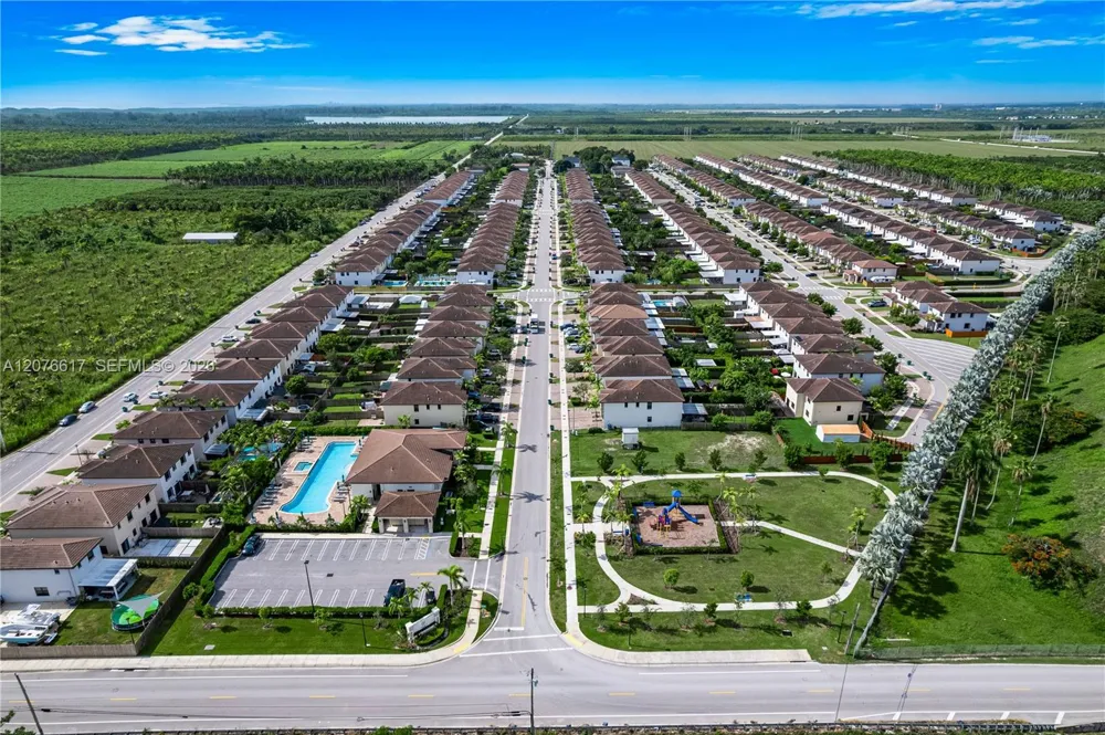 25176 SW 107th Ave Homestead, FL 33032