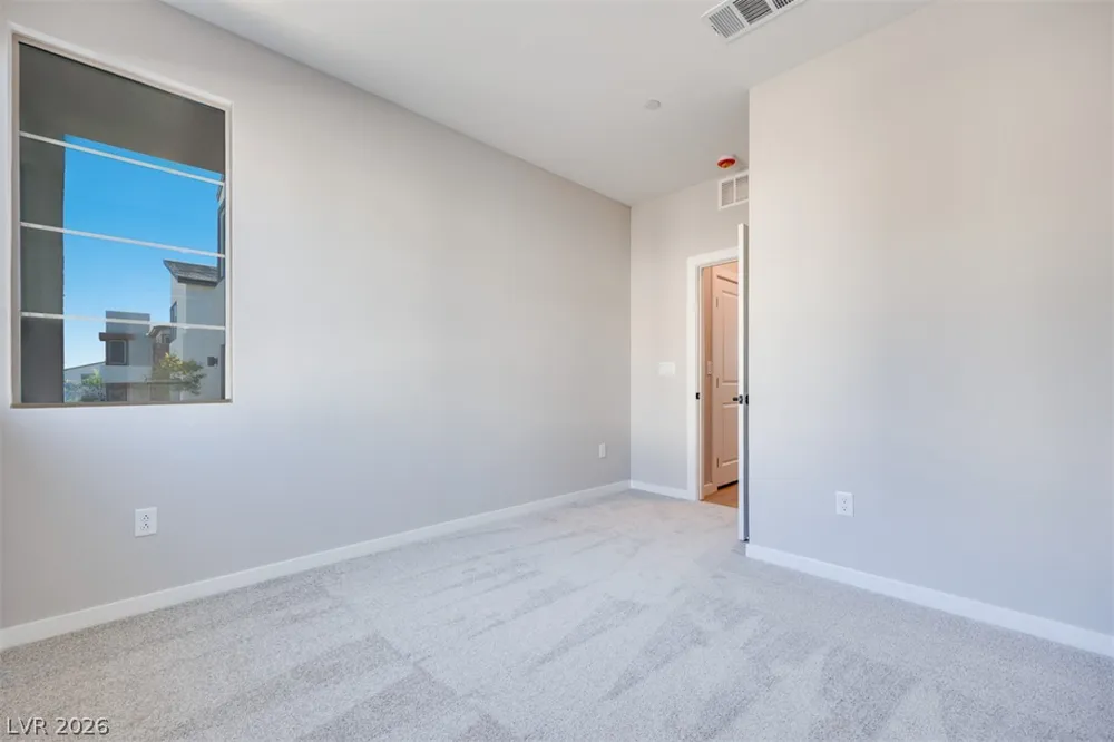 10473 Mountain Aster Avenue Las Vegas, NV 89166