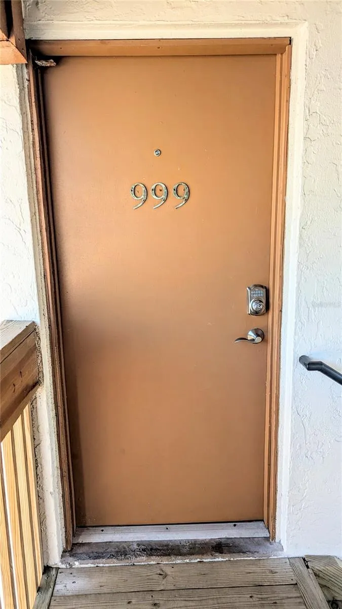 6327 MIDNIGHT PASS RD ROAD #999 Sarasota, FL 34242