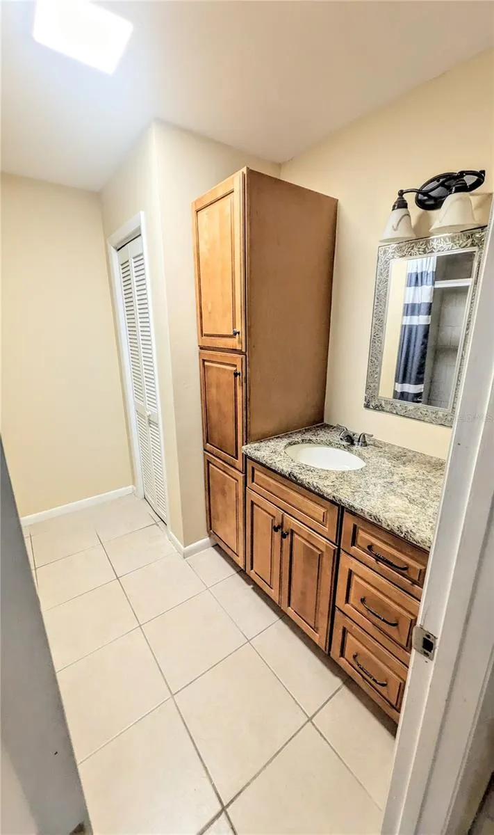 6327 MIDNIGHT PASS RD ROAD #999 Sarasota, FL 34242
