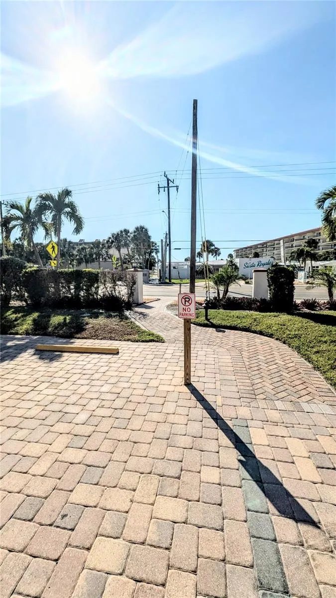 6327 MIDNIGHT PASS RD ROAD #999 Sarasota, FL 34242