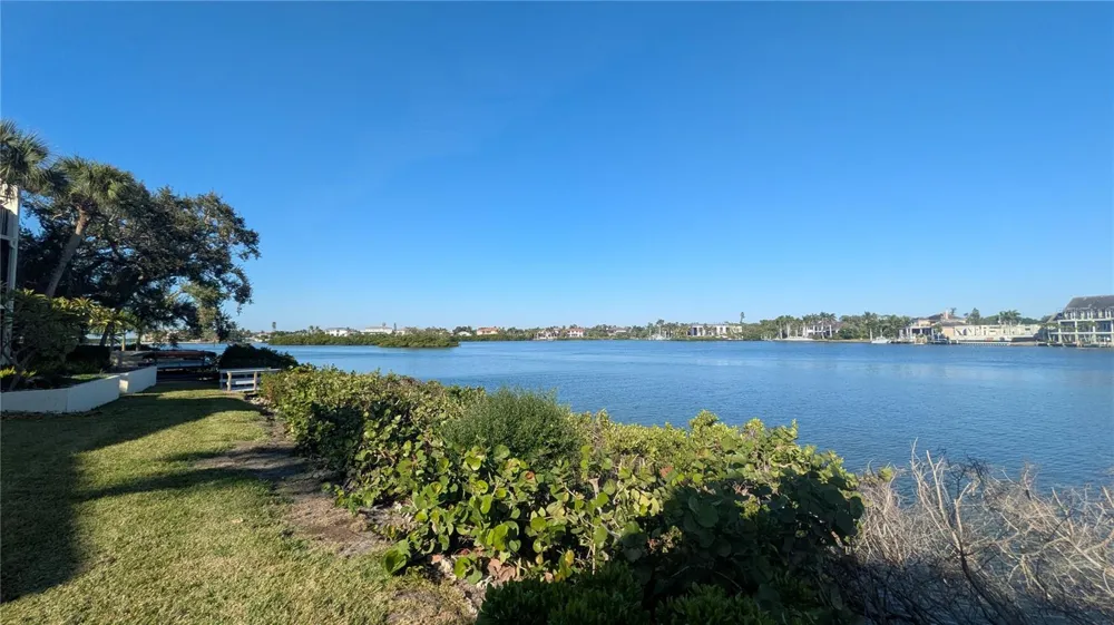 6327 MIDNIGHT PASS RD ROAD #999 Sarasota, FL 34242