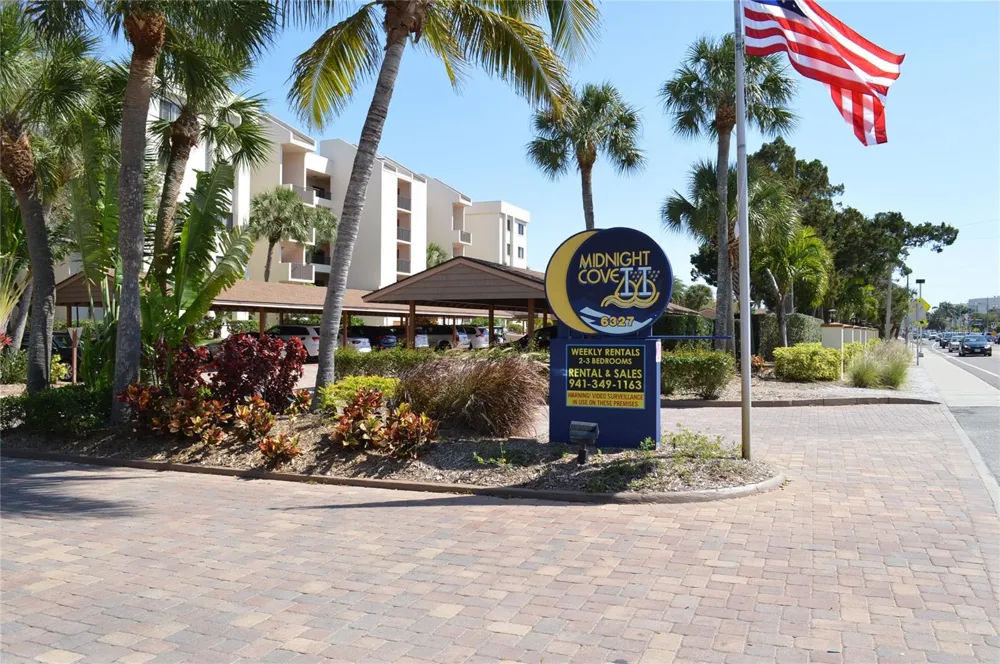 6327 MIDNIGHT PASS RD ROAD #999 Sarasota, FL 34242