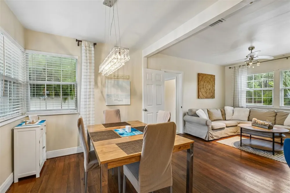 1654 BAYSHORE BOULEVARD Dunedin, FL 34698