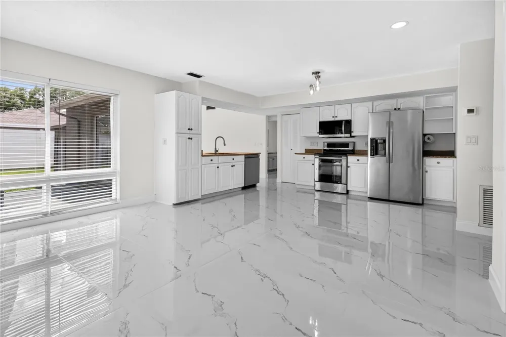 6747 DEER POND LANE Pinellas Park, FL 33781