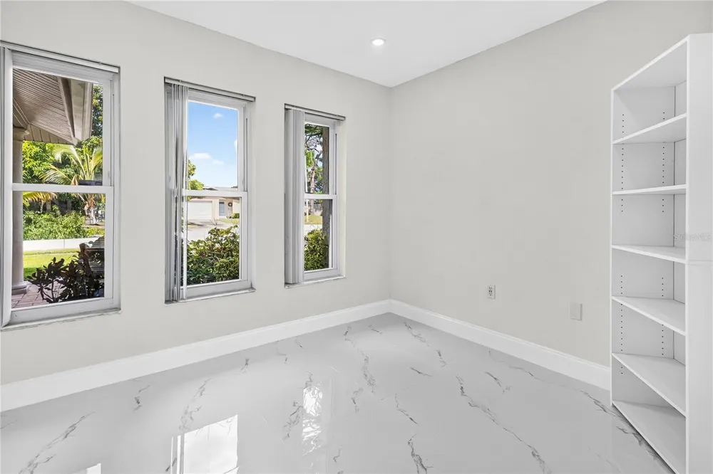 6747 DEER POND LANE Pinellas Park, FL 33781
