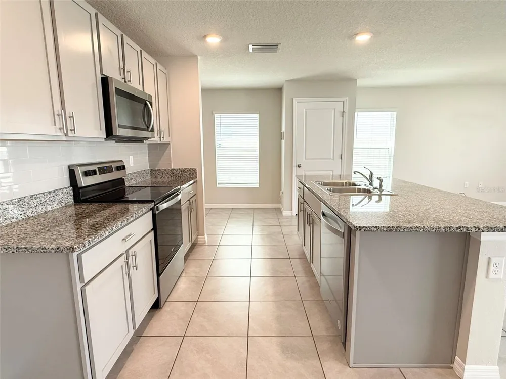 12131 WHITE CYPRESS PLACE Riverview, FL 33569