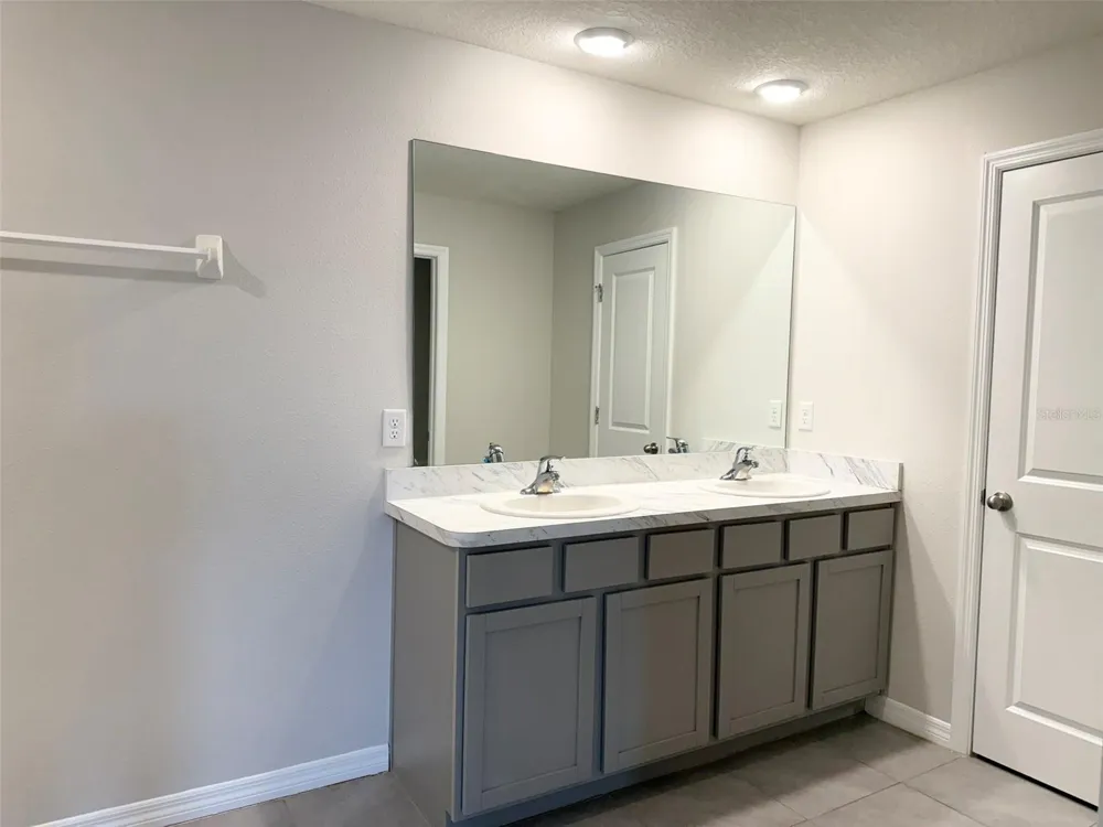 12131 WHITE CYPRESS PLACE Riverview, FL 33569