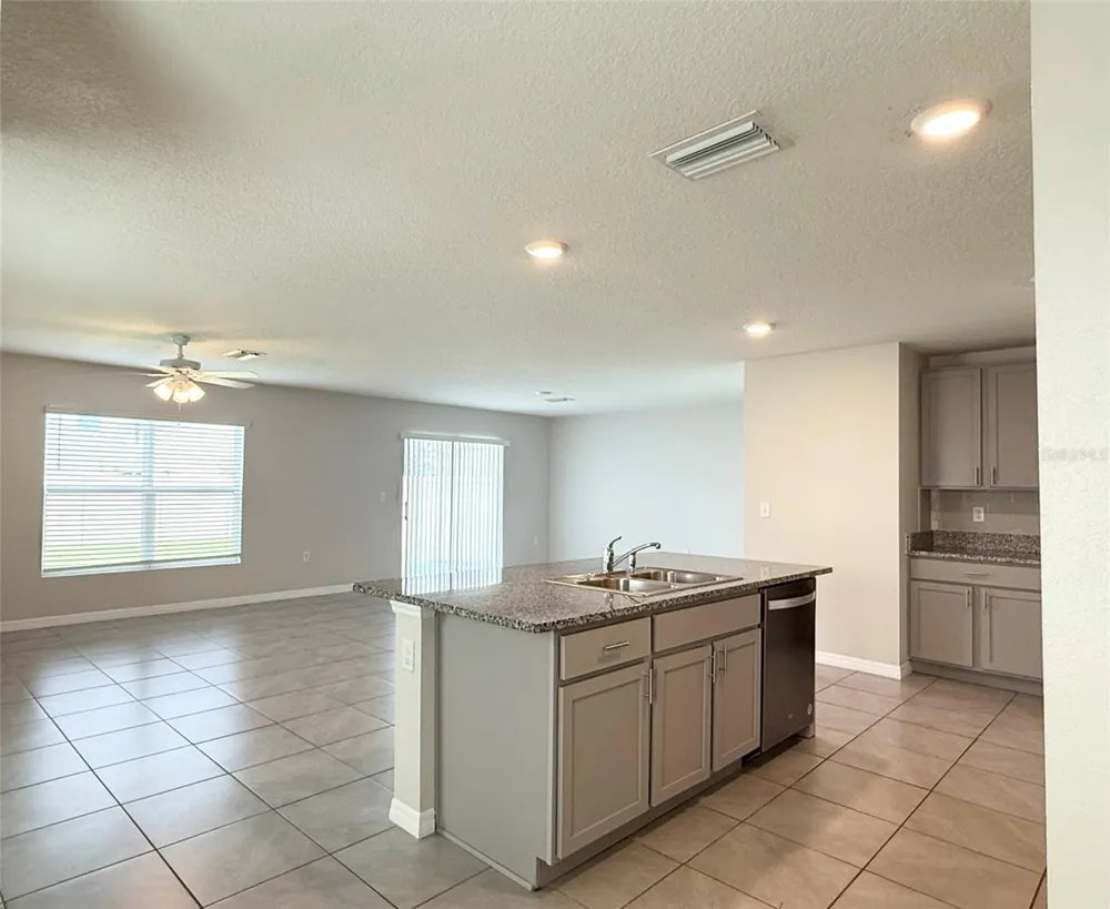 12131 WHITE CYPRESS PLACE Riverview, FL 33569