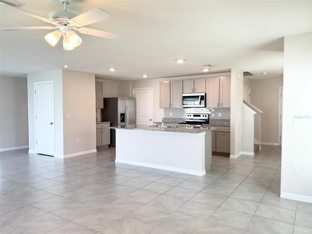 12131 WHITE CYPRESS PLACE Riverview, FL 33569