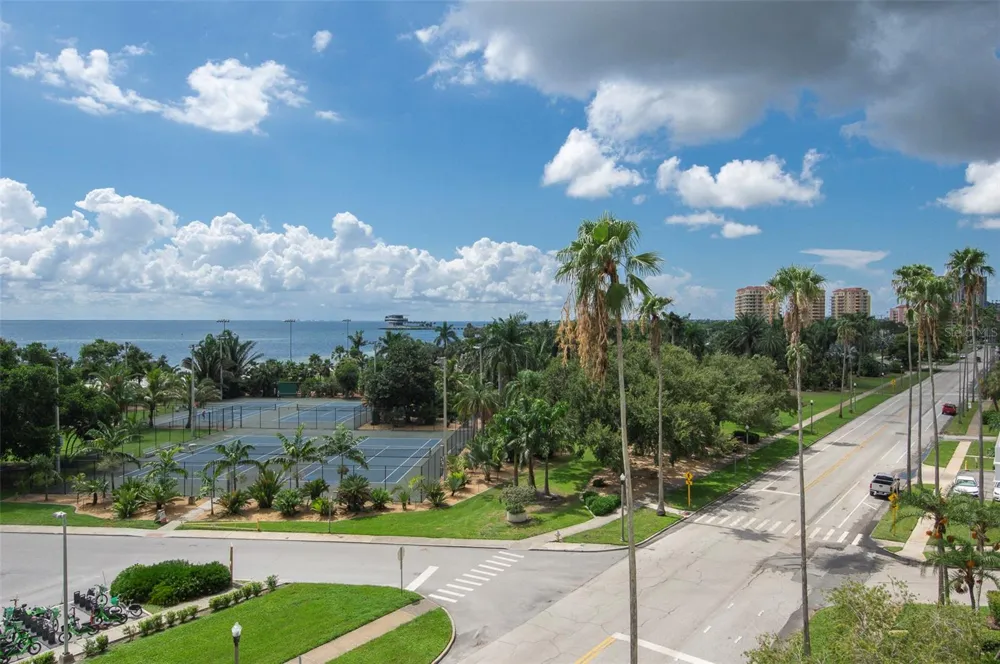 1200 SHORE DRIVE NE #208 St Petersburg, FL 33701