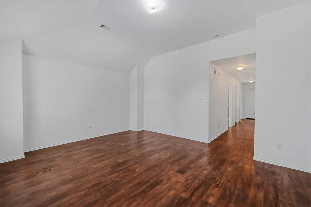 172 Housefinch Loop Leander, TX 78641