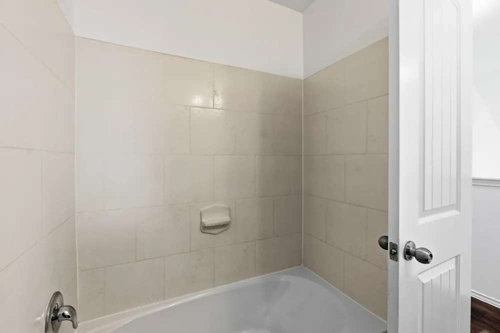 172 Housefinch Loop Leander, TX 78641