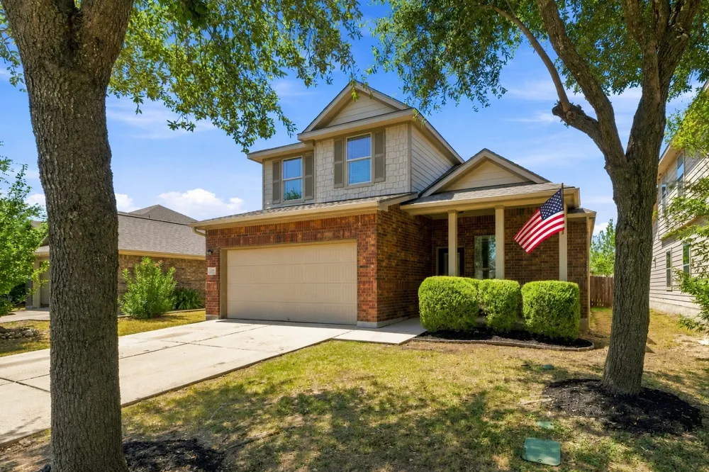 172 Housefinch Loop Leander, TX 78641