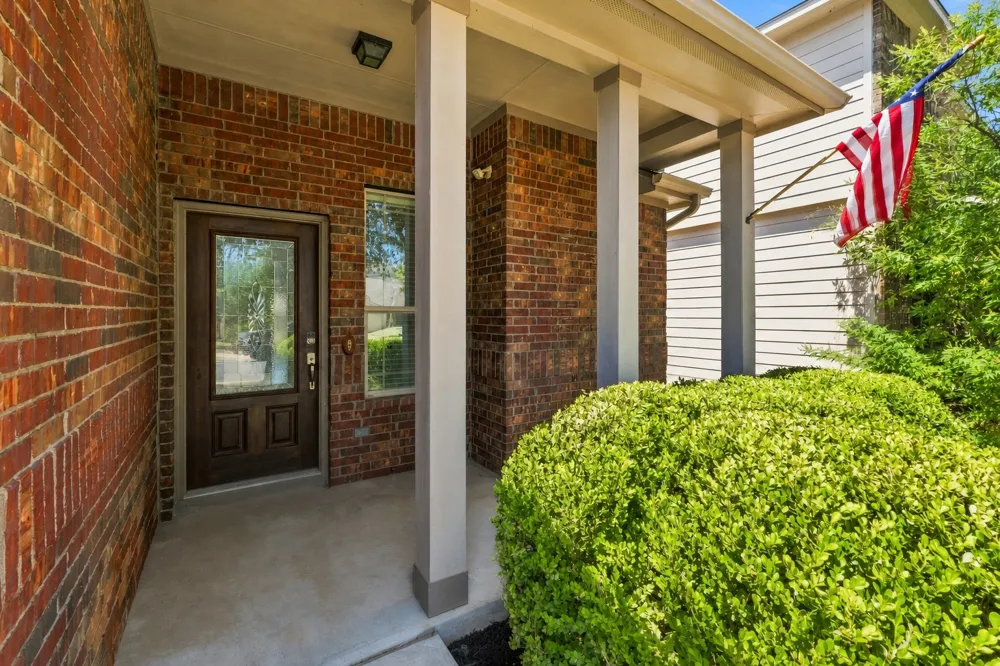 172 Housefinch Loop Leander, TX 78641