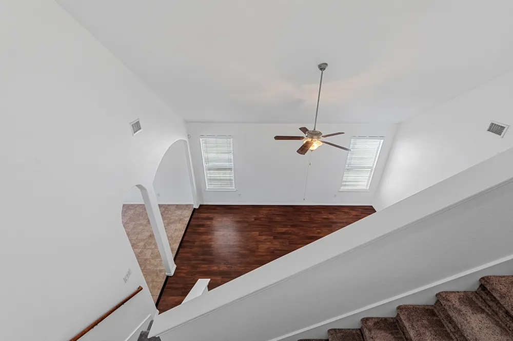 172 Housefinch Loop Leander, TX 78641