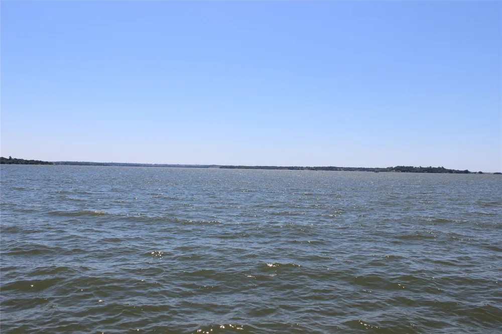 220 Broadway Road Azle, TX 76020