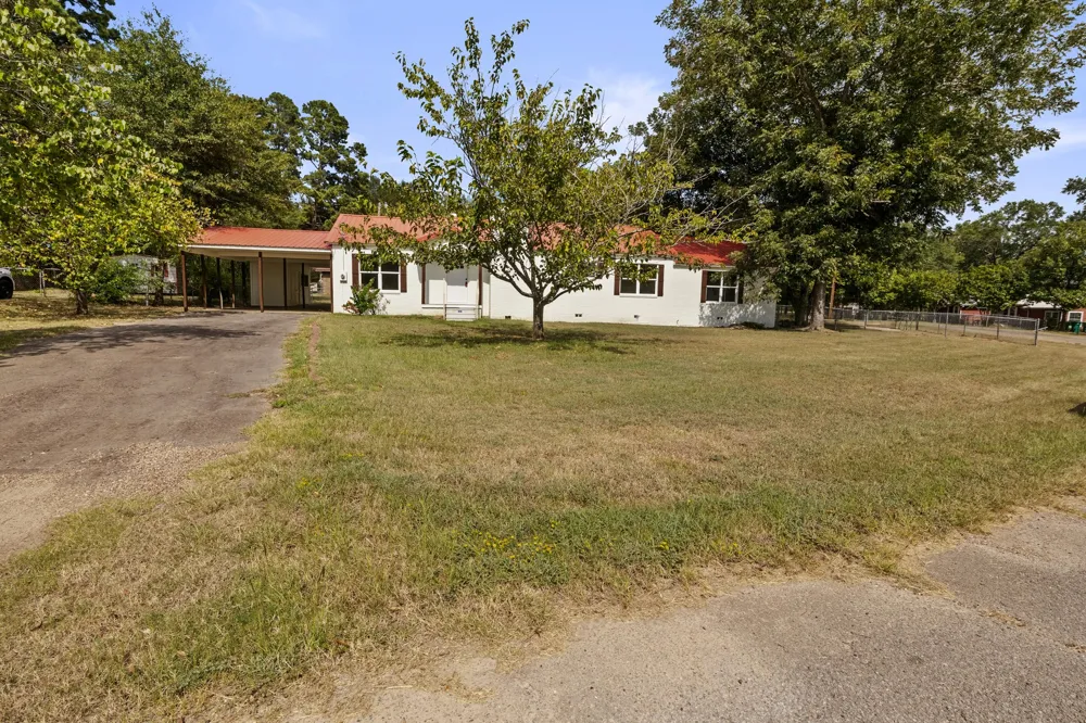 111 Walker Drive Naples, TX 75568