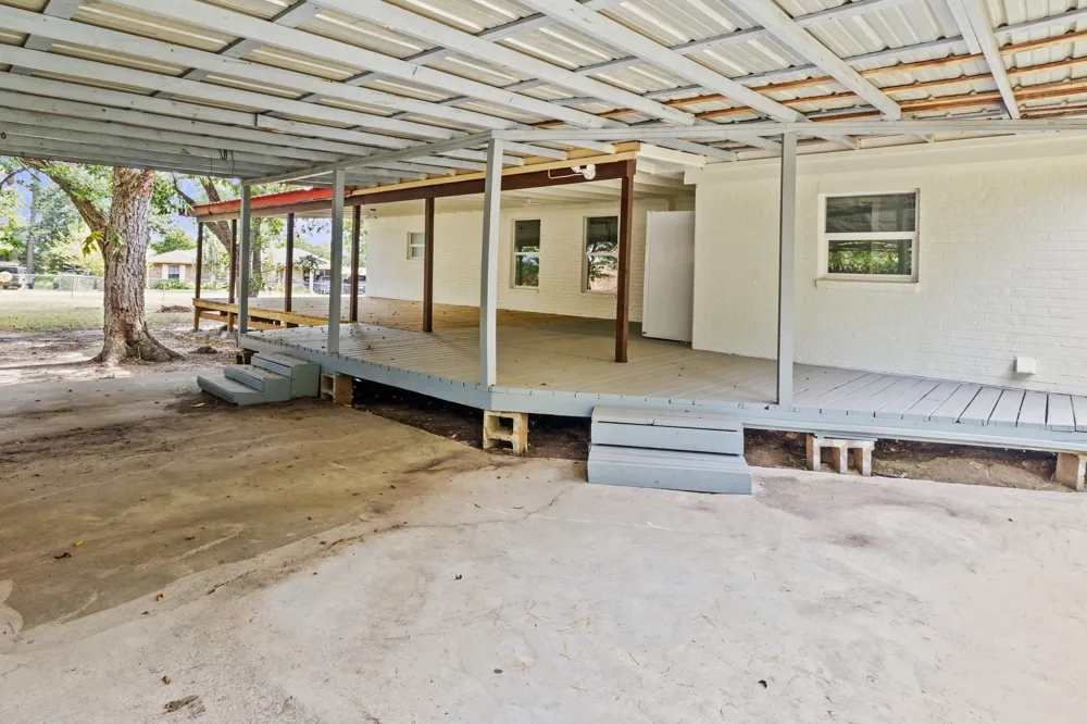 111 Walker Drive Naples, TX 75568
