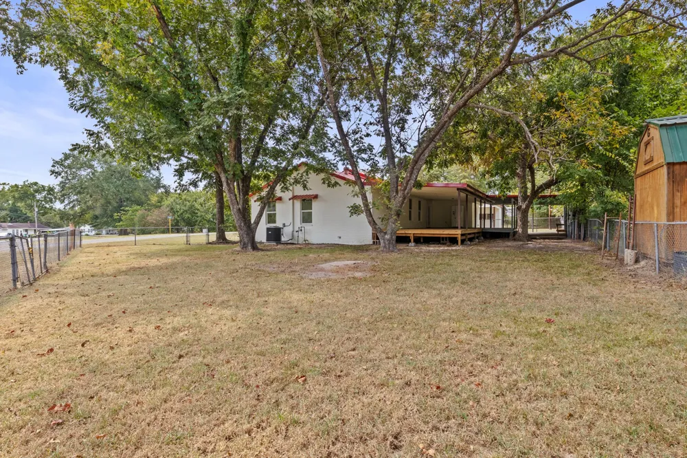 111 Walker Drive Naples, TX 75568