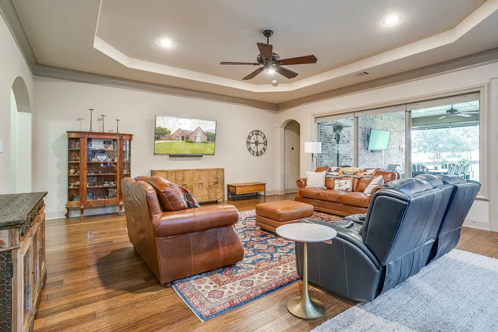 7101 Westover Drive Granbury, TX 76049