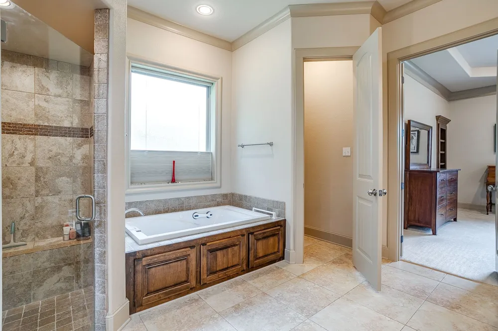 7101 Westover Drive Granbury, TX 76049