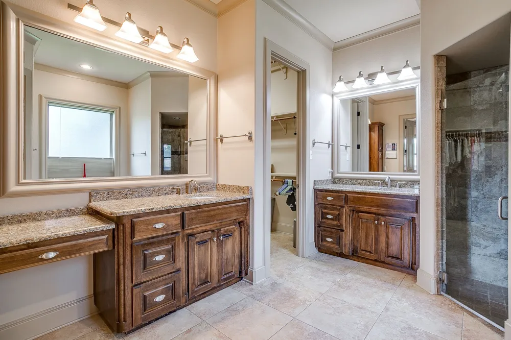 7101 Westover Drive Granbury, TX 76049