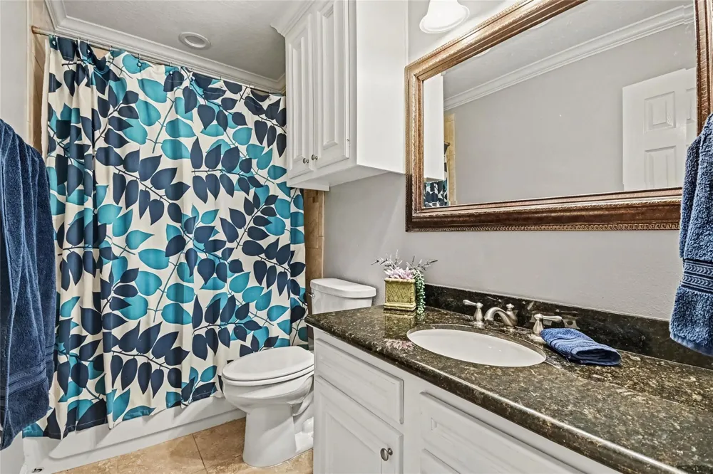 213 Rippling Creek Lane Alvin, TX 77511