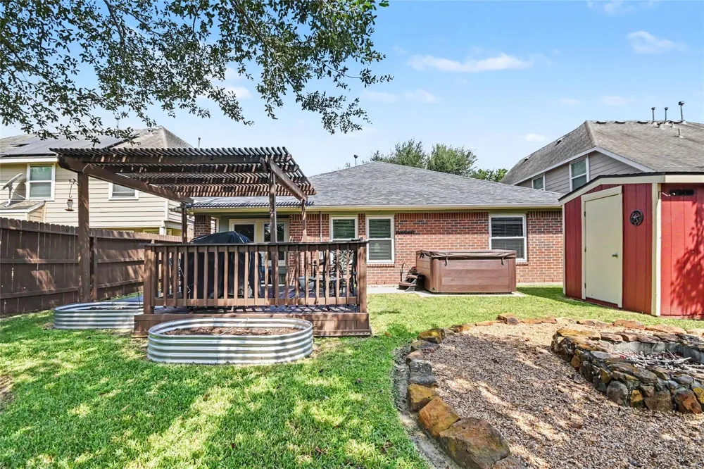 213 Rippling Creek Lane Alvin, TX 77511