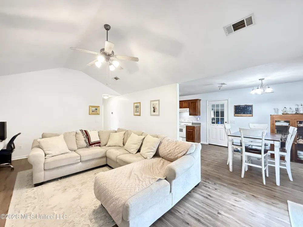 319 Swan Drive Brandon, MS 39047