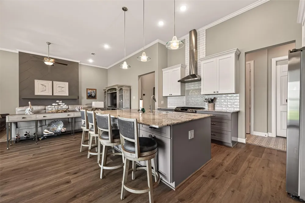 5208 Allen Cay Drive Texas City, TX 77590