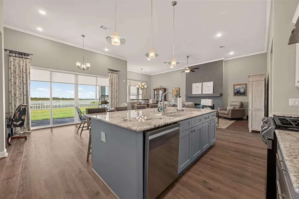 5208 Allen Cay Drive Texas City, TX 77590