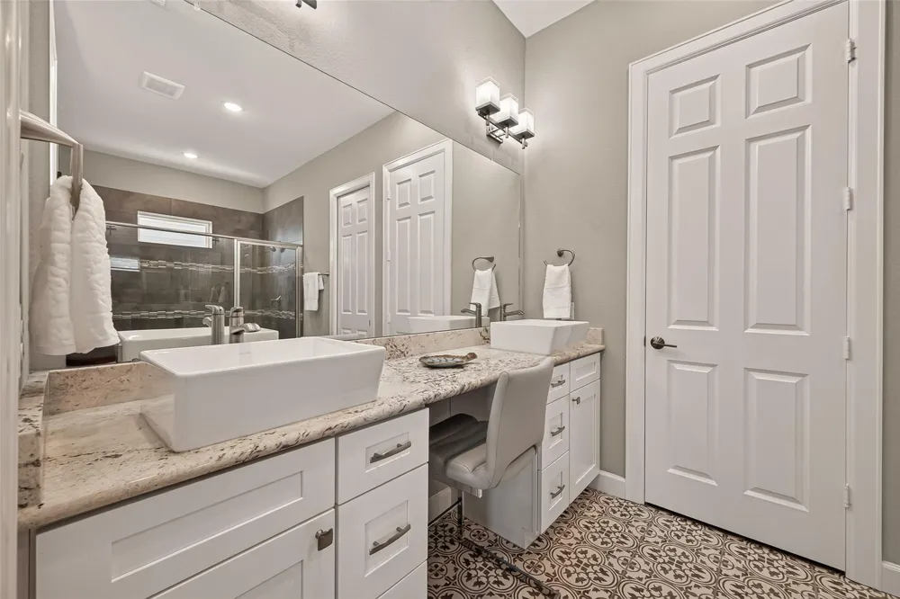 5208 Allen Cay Drive Texas City, TX 77590