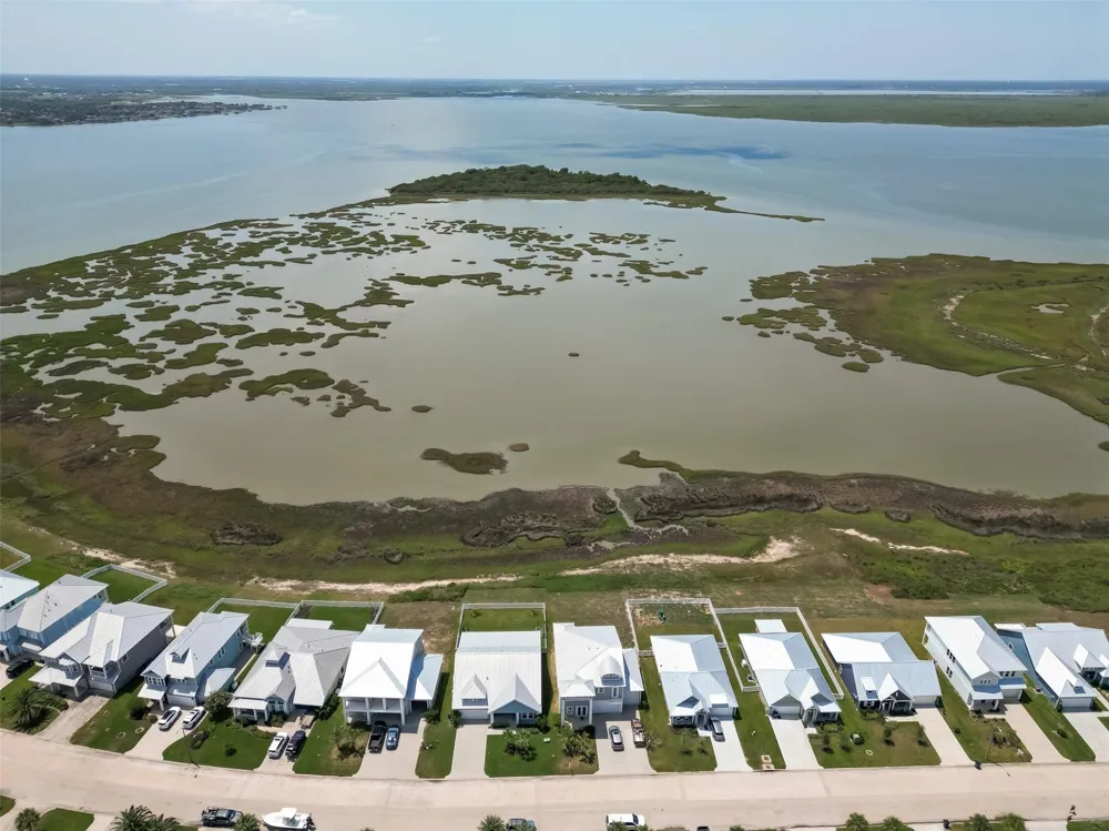 5208 Allen Cay Drive Texas City, TX 77590
