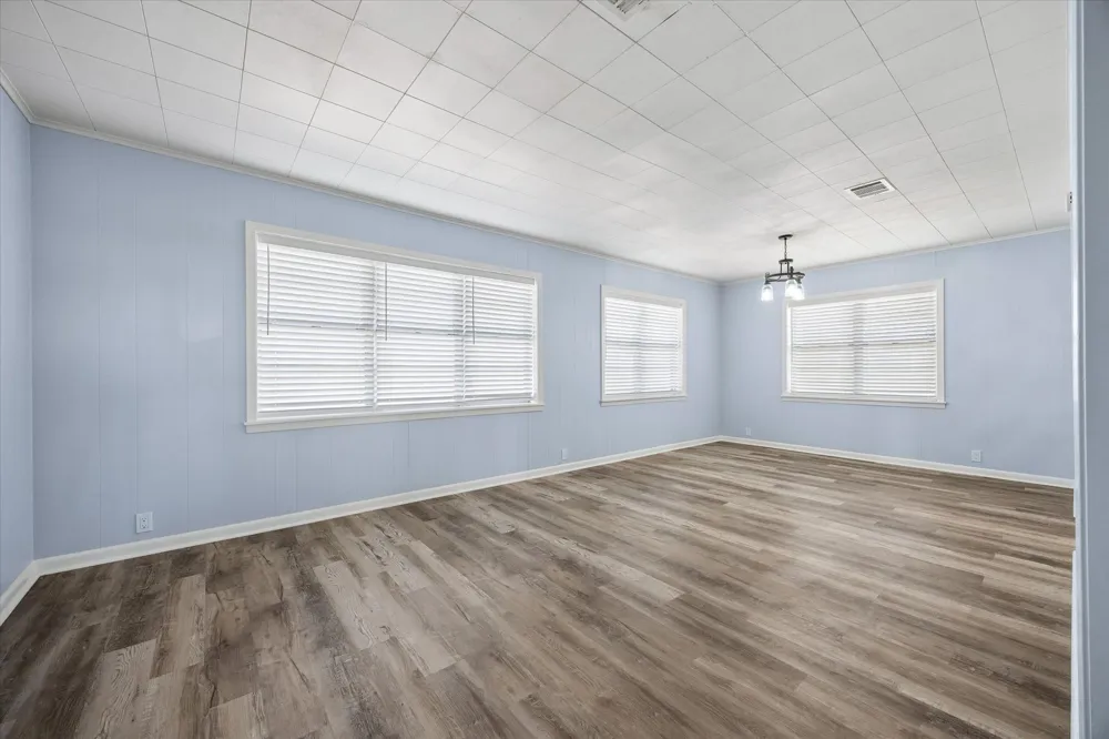 4107 Highway 159 E Bellville, TX 77418