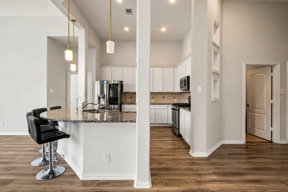 8803 W Crescent Lake Circle Baytown, TX 77521