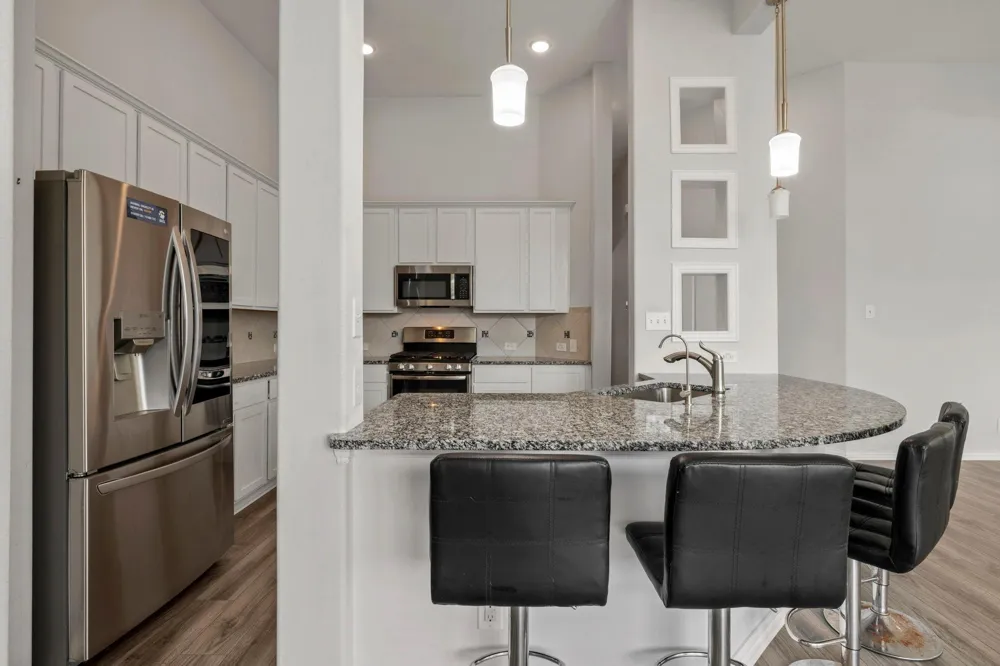 8803 W Crescent Lake Circle Baytown, TX 77521