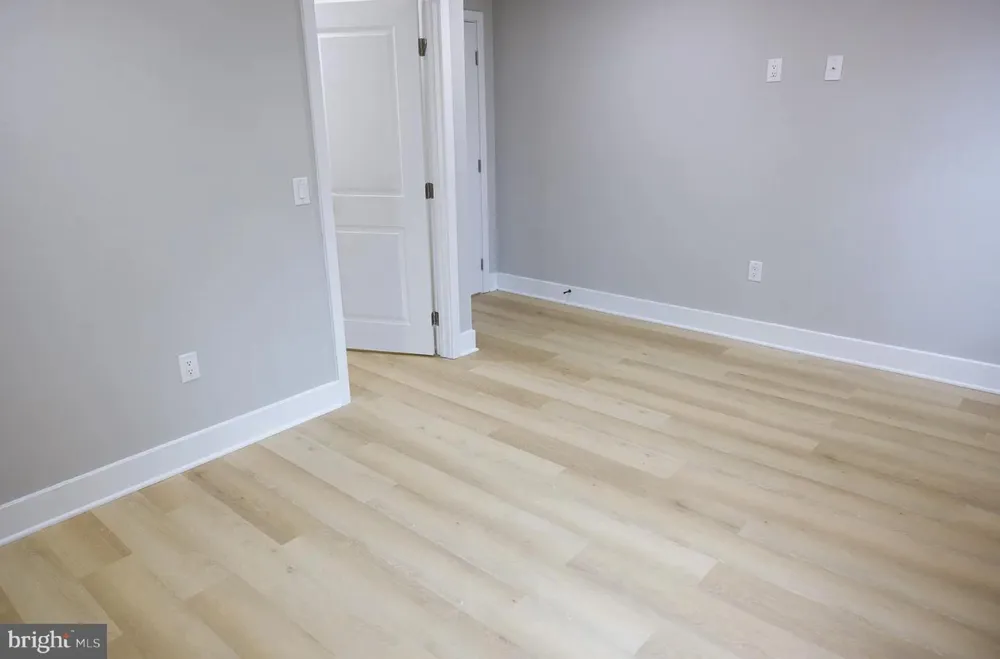 1201 LINDLEY AVENUE #2 Philadelphia, PA 19141