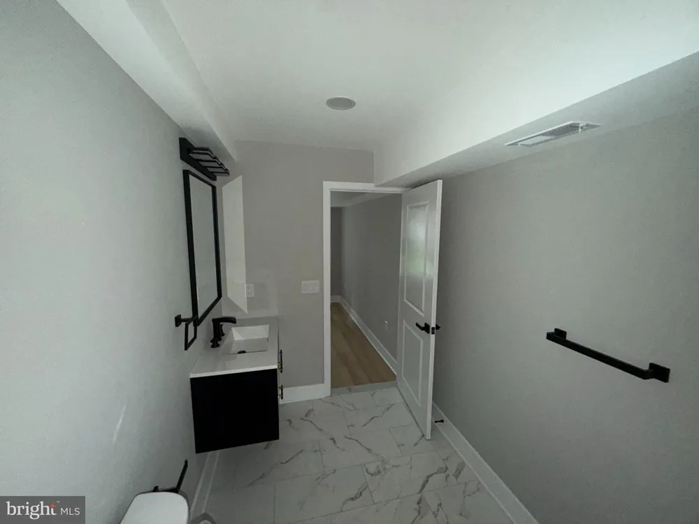1201 LINDLEY AVENUE #2 Philadelphia, PA 19141