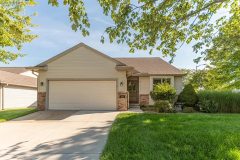 599 Sycamore Circle
