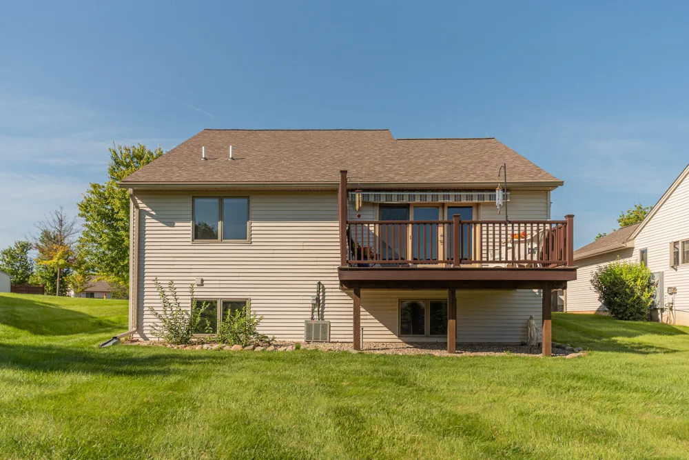 599 Sycamore Circle Saline, MI 48176