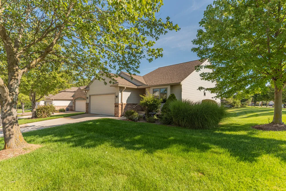 599 Sycamore Circle Saline, MI 48176
