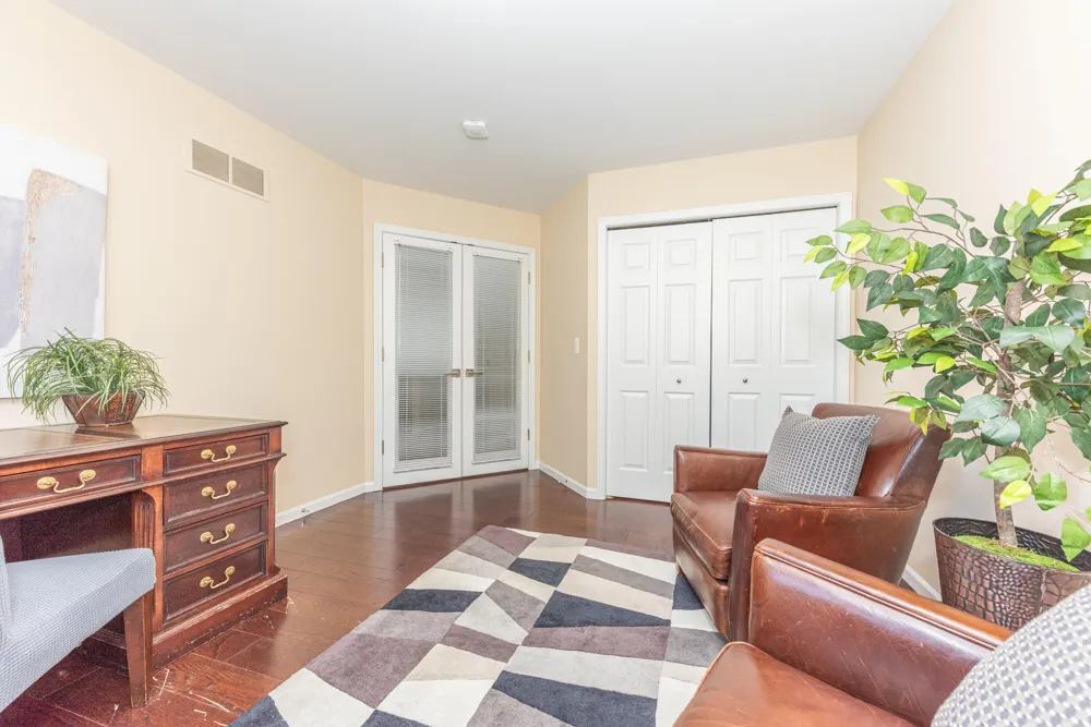 599 Sycamore Circle Saline, MI 48176