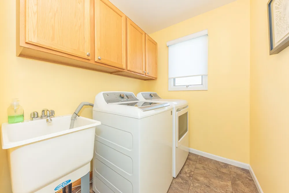 599 Sycamore Circle Saline, MI 48176