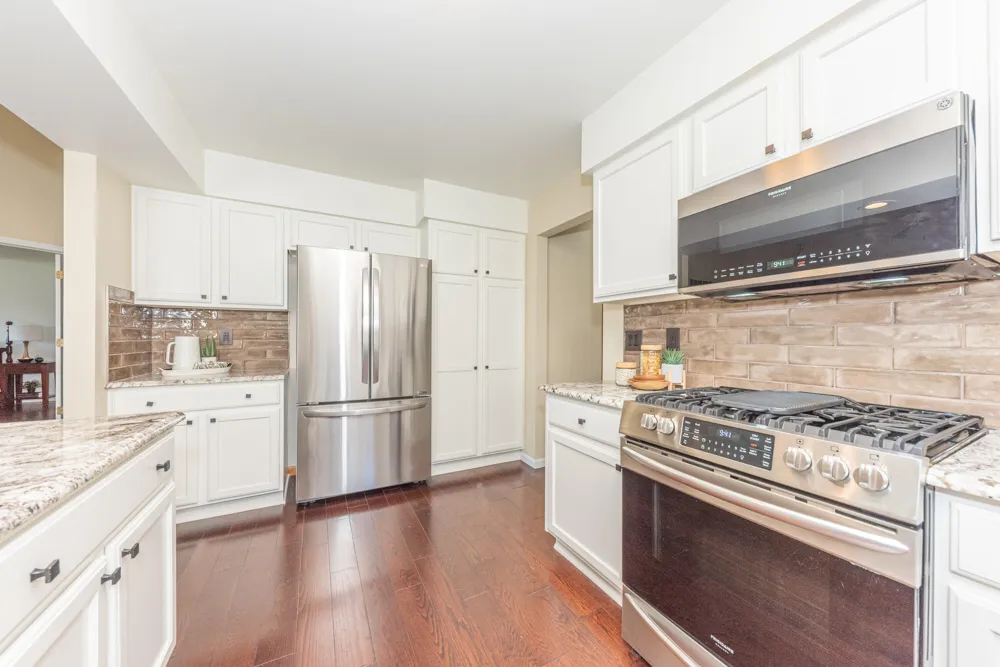 599 Sycamore Circle Saline, MI 48176