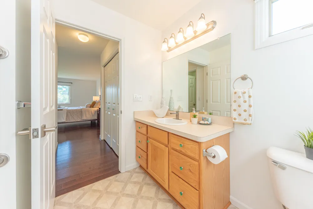 599 Sycamore Circle Saline, MI 48176
