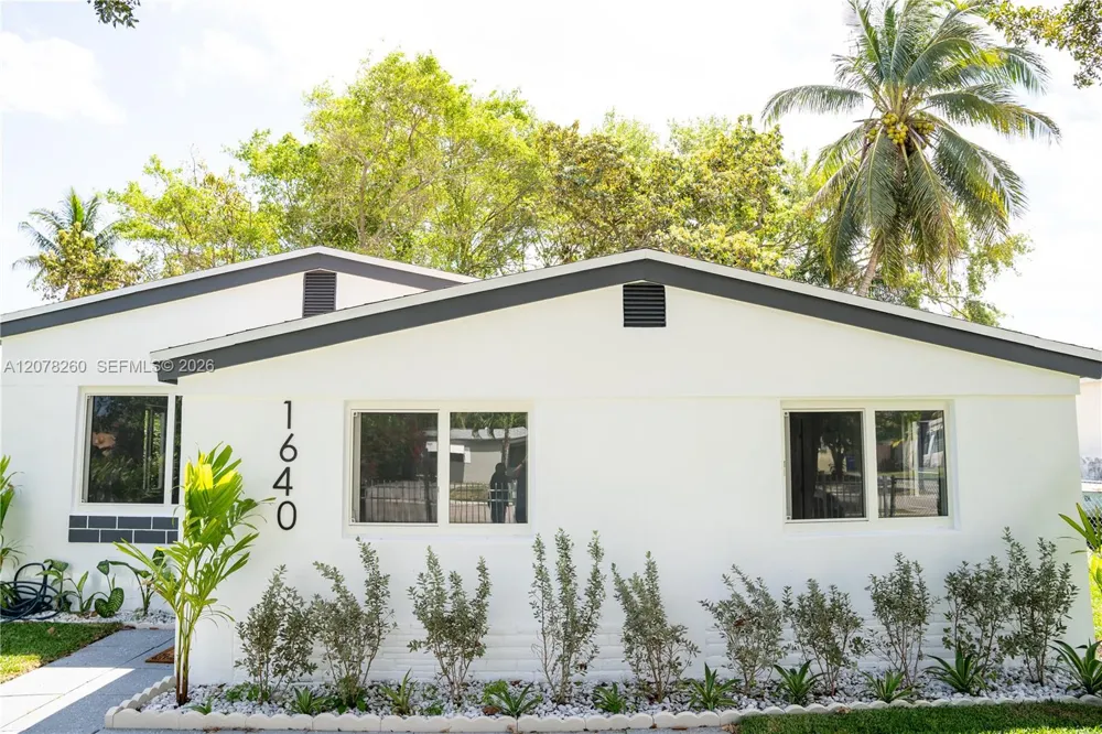1640 NE 172nd St North Miami Beach, FL 33162