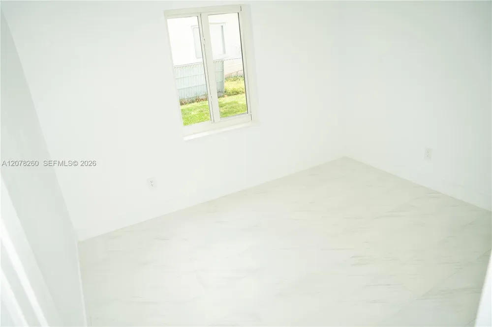 1640 NE 172nd St North Miami Beach, FL 33162