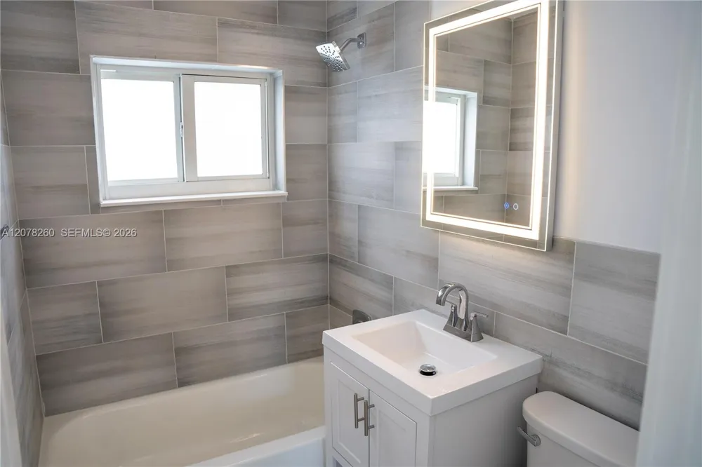 1640 NE 172nd St North Miami Beach, FL 33162