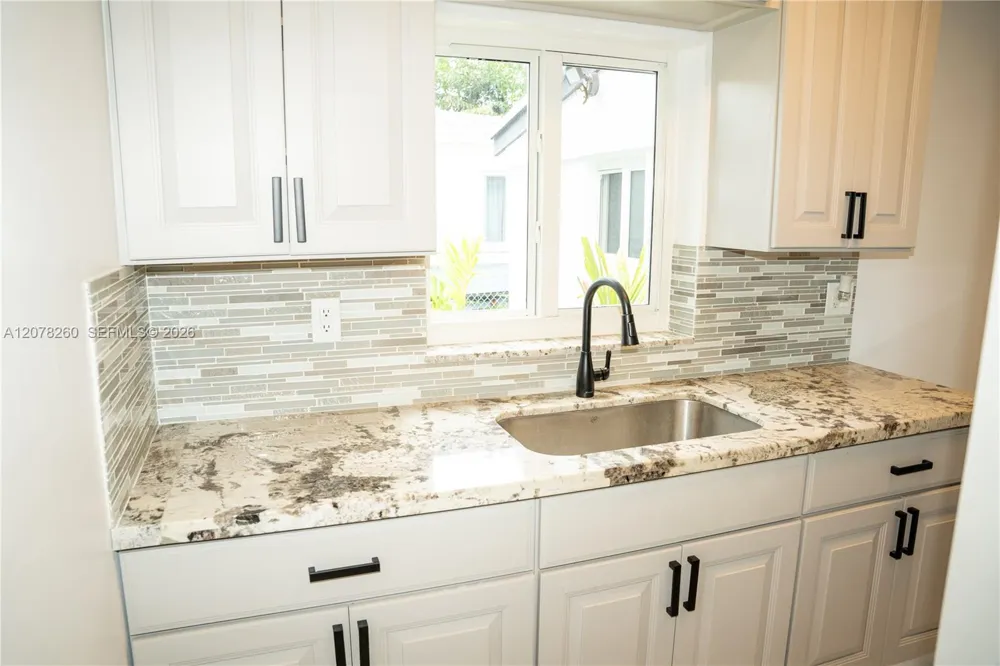 1640 NE 172nd St North Miami Beach, FL 33162